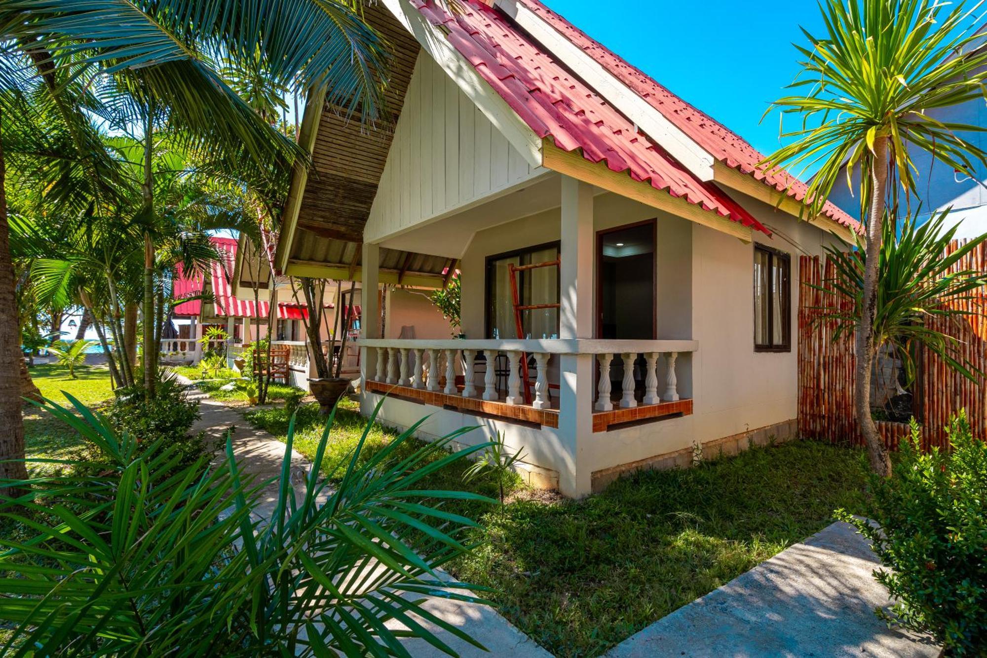 Lanta Beachfront Resort Koh Lanta Exterior photo